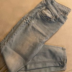 Size 10s, light blue skinny jeans